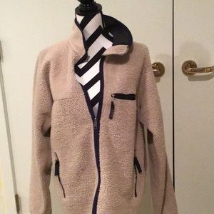 Zip front Patagonia jacket